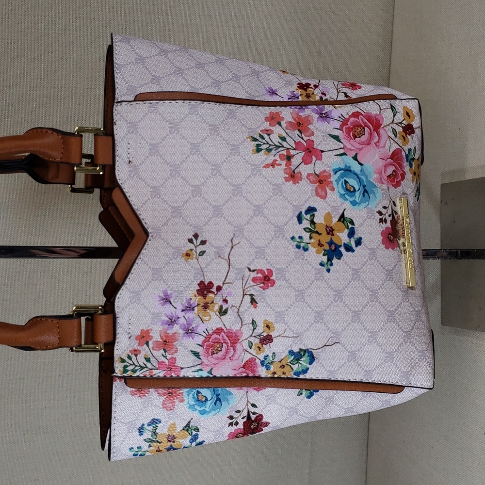 STEVE MADDEN FLORAL DESIGN SATCHEL BFPM-09-077